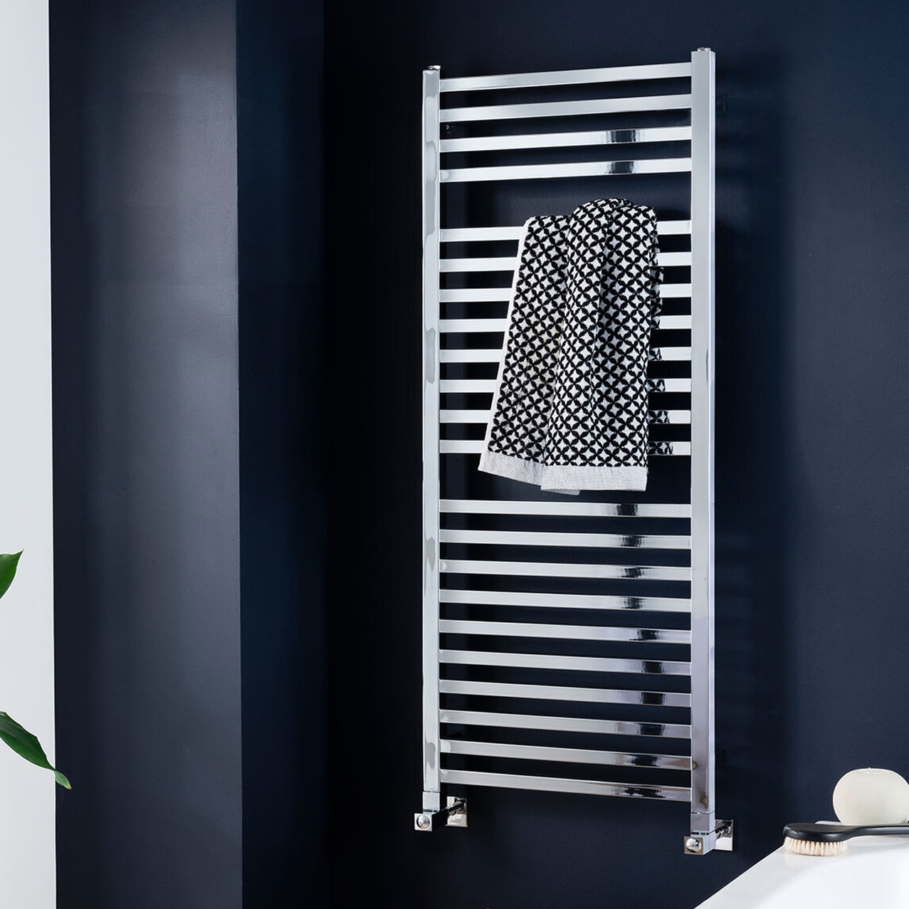 Contemporary Chrome electric towel rail 4