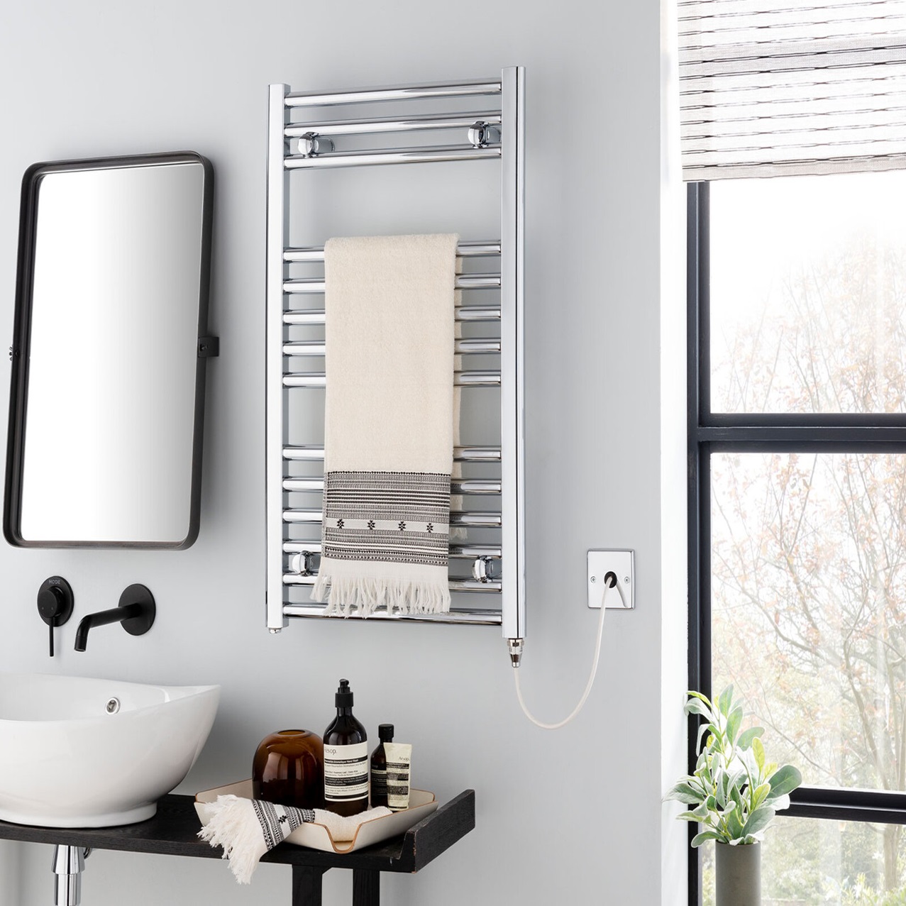 Classic Chrome Standard Towel Rail